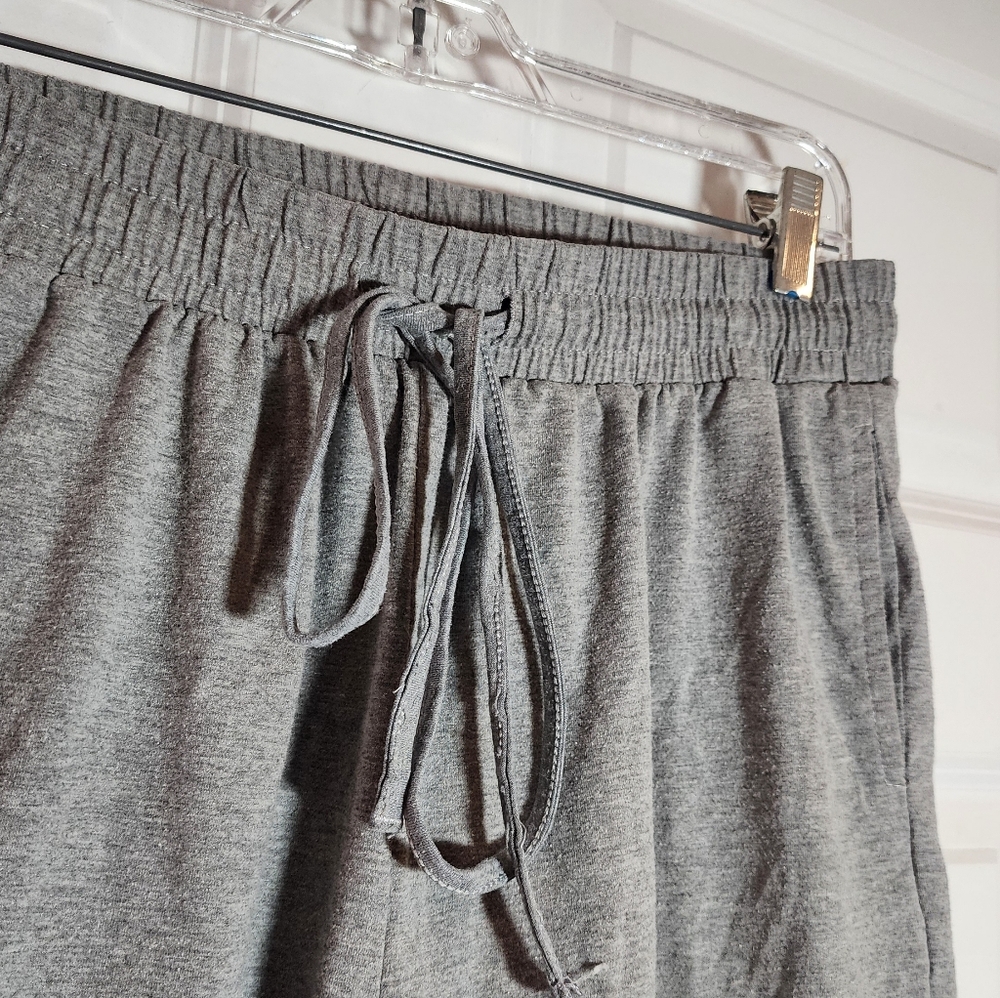 Shein Gray Los Angeles Men's Shorts Large - Picture 2 of 5